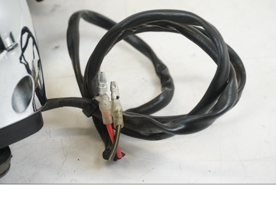 Extrabild4 på Skylthållare från en Kawasaki VN 800 -2000 motorcykel.