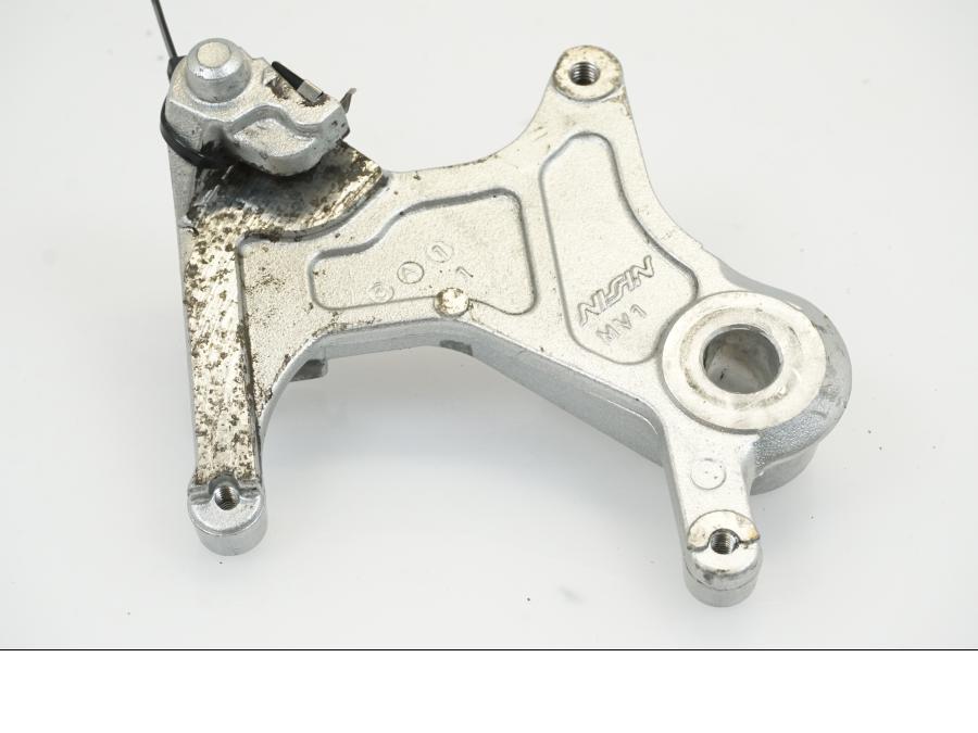Snett uppifrån på Bromsoksfäste från en Honda XRV 750 -2003 motorcykel.