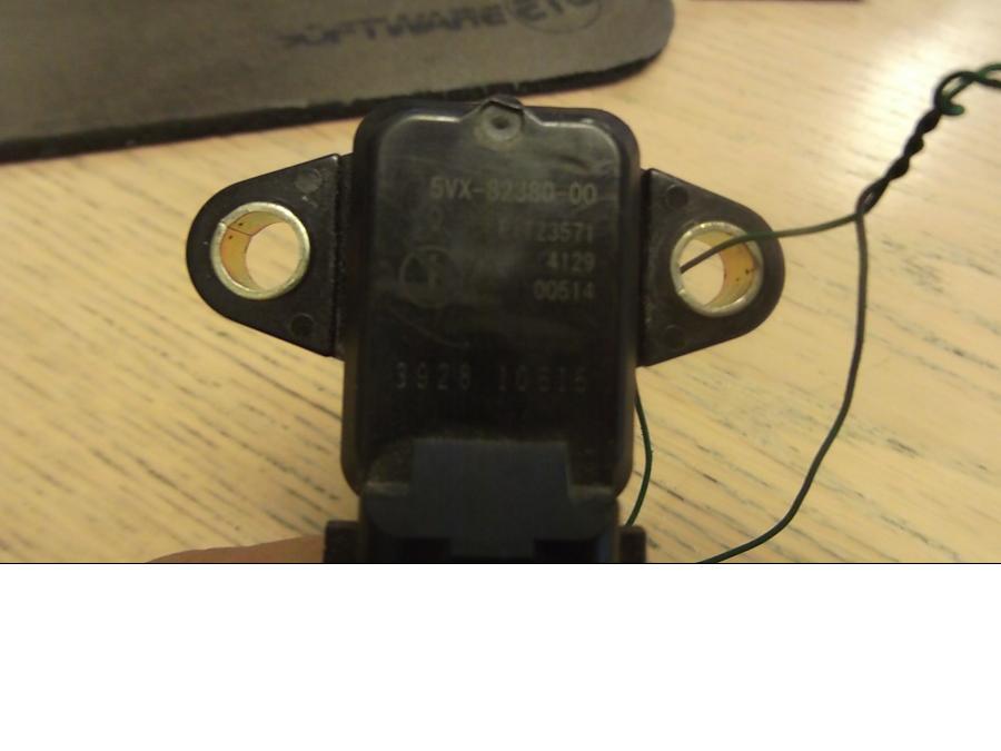 Framsidan på Mapsensor från en Yamaha YZF 1000 R1 -2004 motorcykel.