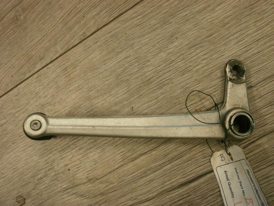 Vänster sida på Växelpedal från en Yamaha BT 1100 -2002 motorcykel.