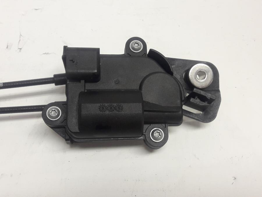 Höger sida på Avgasspjällmotor från en BMW R 1250 RS -2020 motorcykel.