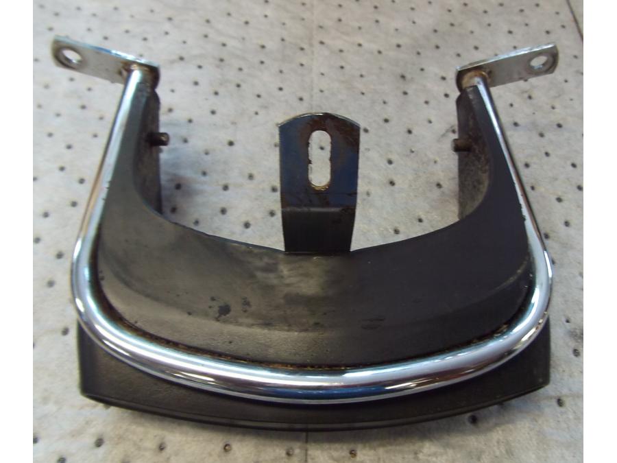 Framsidan pÄ BakskÀrmsdekor frÄn en H-D Touring Road King FLHR/I -1997 motorcykel.