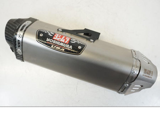 Framsidan på Ljuddämpare Sport från en Yamaha YZF 1000 R1 -2009 motorcykel.