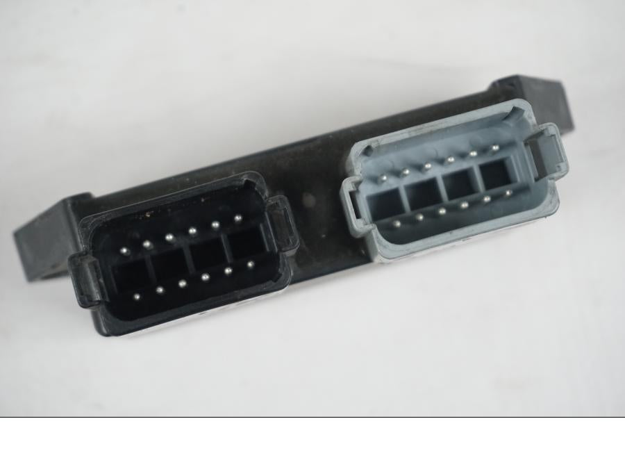 Snett uppifrån på CDI / ECU från en H-D Softail Standard FXST -2001 motorcykel.