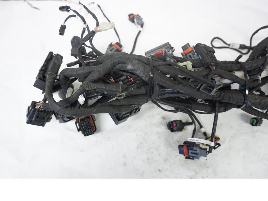 Snett uppifrån på Kabelstam från en Ducati 899 Panigale -2015 motorcykel.