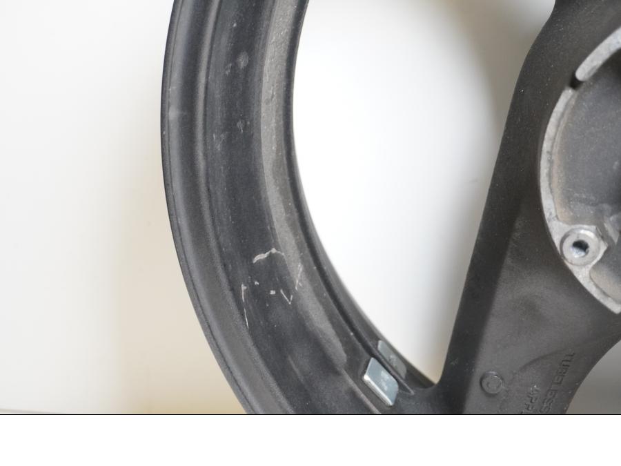 Extrabild6 pÄ FÀlg frÄn en Honda CB 600 Hornet -2001 motorcykel.