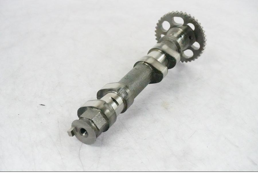 Höger sida på Kamaxel från en BMW F 800 GS -2009 motorcykel.