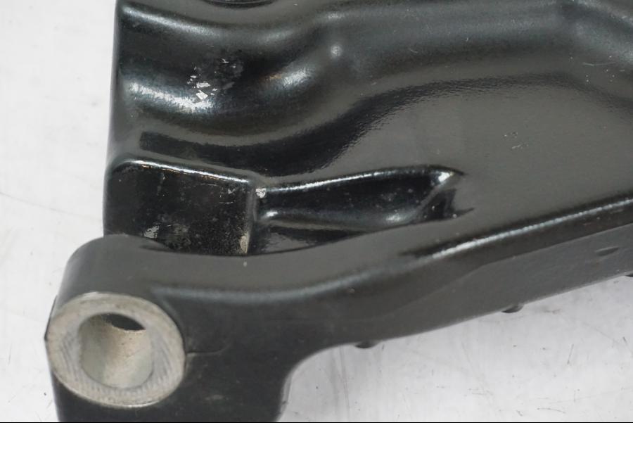 Extrabild1 på Bromsoksfäste från en Yamaha XVS 1100 -2000 motorcykel.