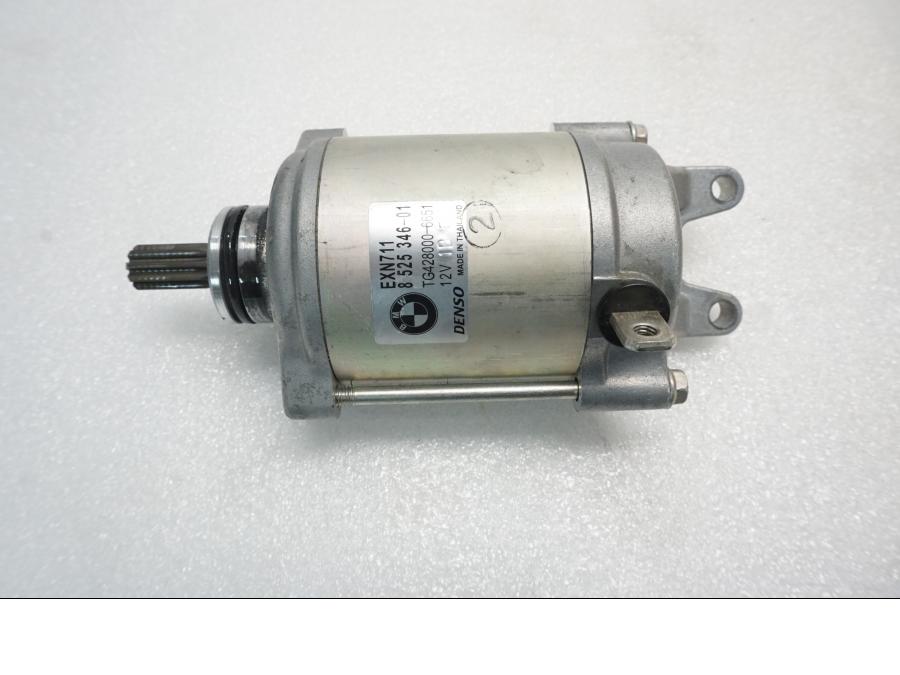 Framsidan på Startmotor från en BMW S 1000 XR -2018 motorcykel.