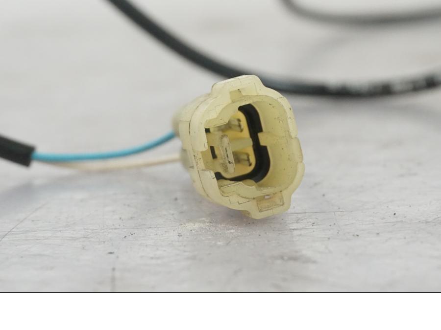 Snett uppifrån på ABS givare från en Triumph Tiger Explorer -2013 motorcykel.