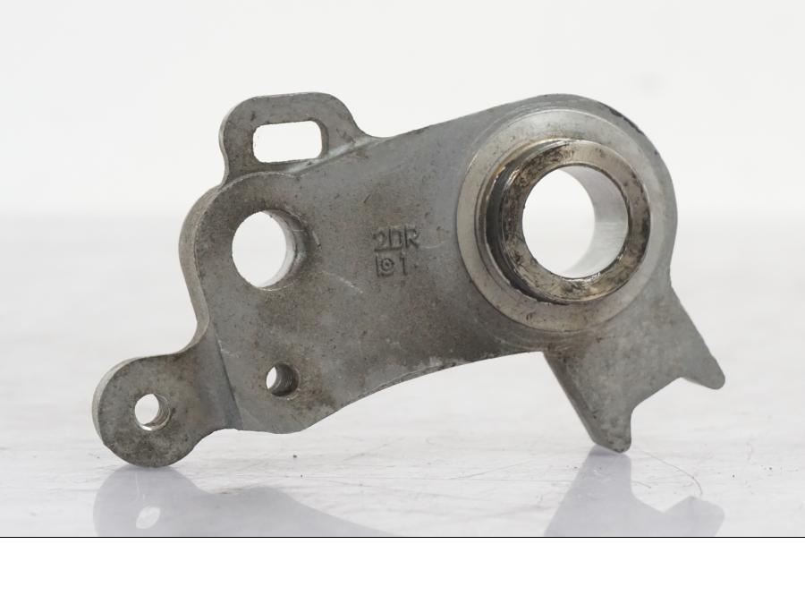 VÀnster sida pÄ ABS givarfÀste frÄn en Yamaha MT-09 -2016 motorcykel.