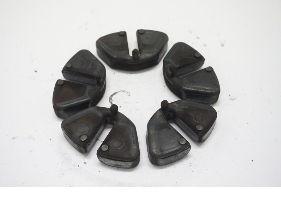 Framsidan på Ryckutjämnare från en Suzuki VZ 800 -1998 motorcykel.