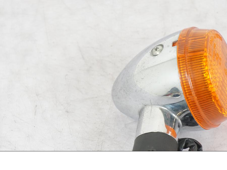 Snett uppifrån på Blinkers från en Honda VT 600 C -1998 motorcykel.