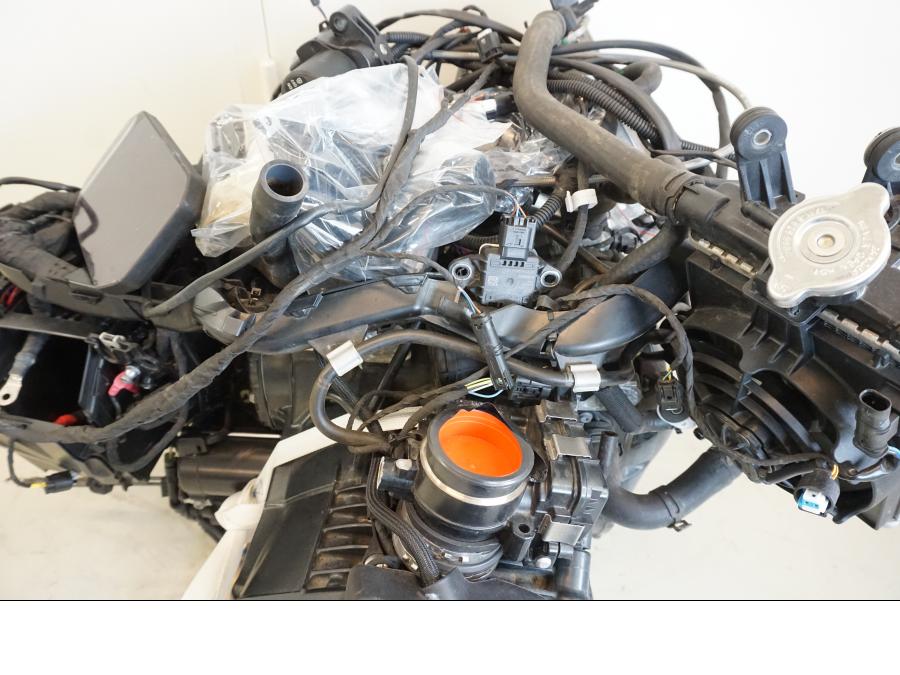 Höger sida på Motorpaket från en BMW R 1250 GS -2019 motorcykel.