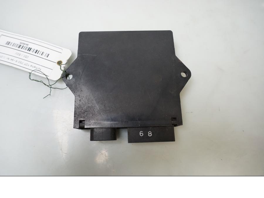 Baksidan på CDI / ECU från en Yamaha YZF 750 R -1994 motorcykel.