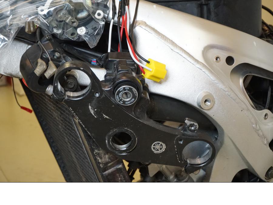 Extrabild6 på Motorpaket från en Yamaha YZF R6 -1999 motorcykel.