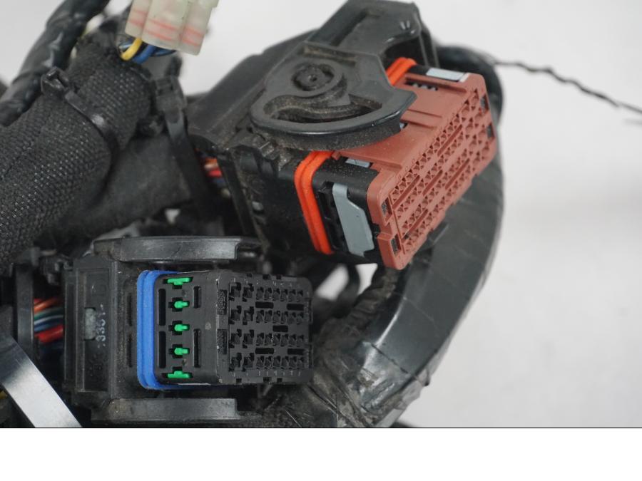 Extrabild6 på Kabelstam från en MV Agusta Dragster -2014 motorcykel.