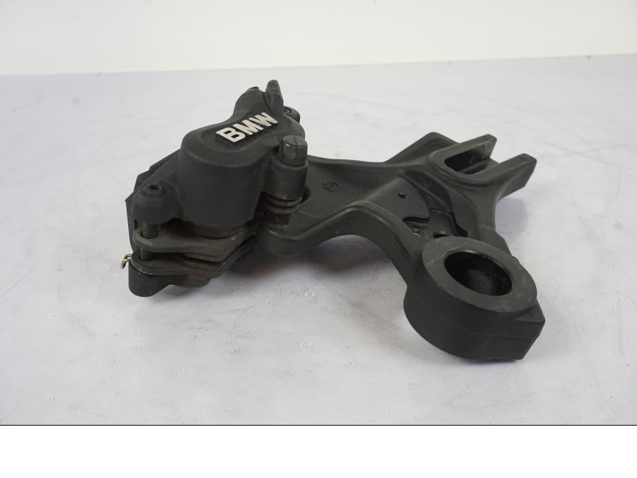 Vänster sida på Bromsok från en BMW S 1000 XR -2019 motorcykel.