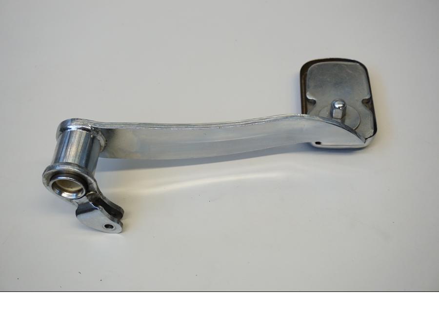 Höger sida på Bromspedal från en H-D Street Glide FLHX -2015 motorcykel.