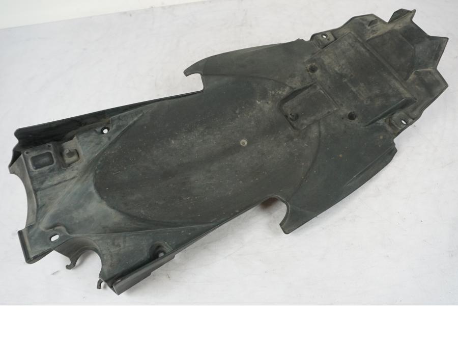 Extrabild2 på Undertail från en BMW R 1200 R -2007 motorcykel.