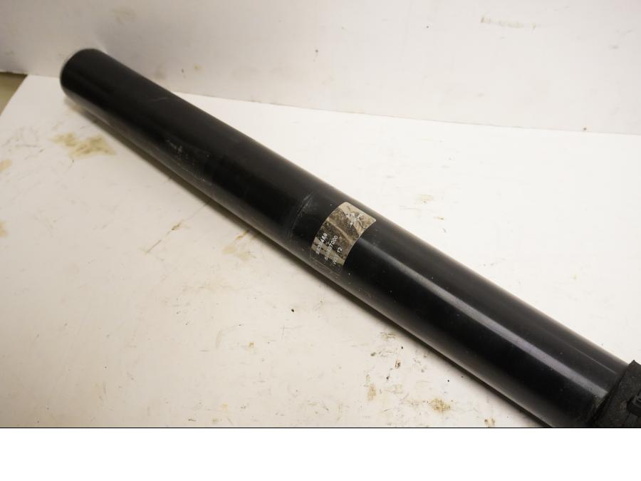 Snett nerifrån på Gaffelben från en Husqvarna TR 650 Strada -2012 motorcykel.