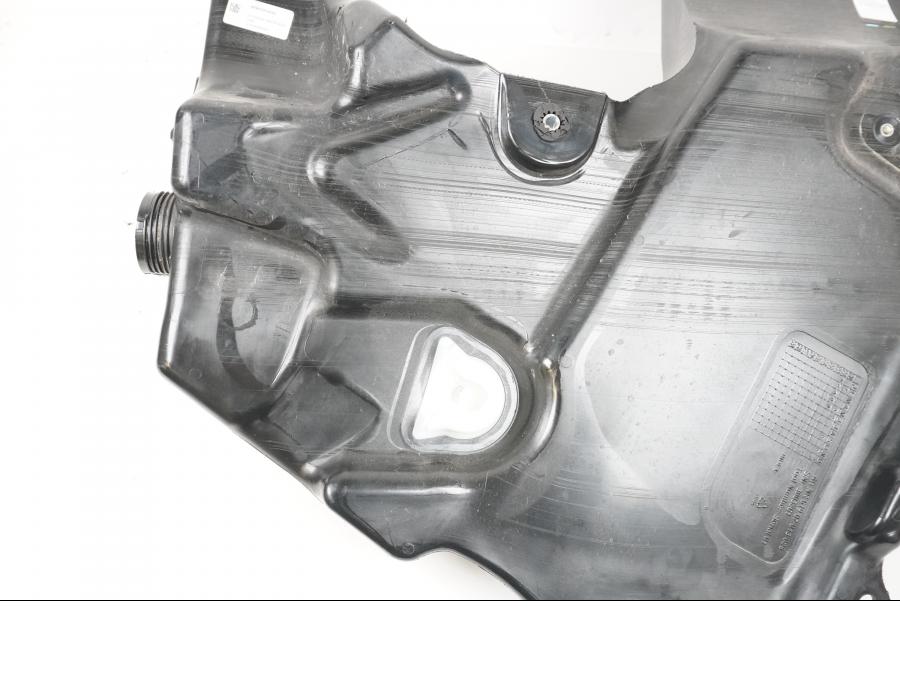 Extrabild1 på Bensintank från en KTM 1290 Super Adventure S -2022 motorcykel.