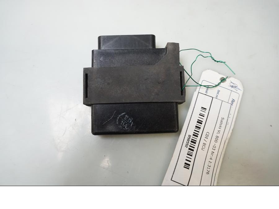 Baksidan på CDI / ECU från en Suzuki VL 800 -2003 motorcykel.