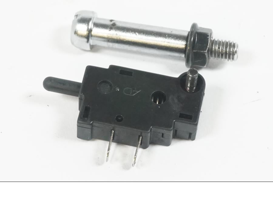 Vänster sida på Kopplingskontakt från en Kawasaki GTR 1400 -2008 motorcykel.