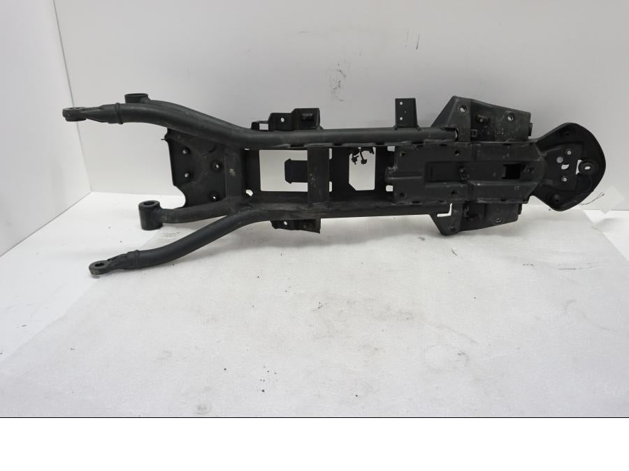 Vänster sida på Bakram från en Ducati Monster 1200 -2015 motorcykel.