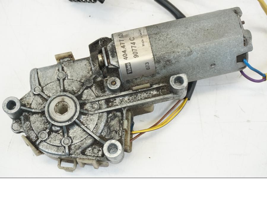 Extrabild1 på Vindrutemotor från en BMW K 1200 LT -2004 motorcykel.