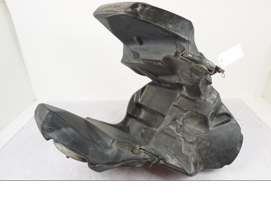 Extrabild2 på Bensintank från en BMW R 1200 GS -2005 motorcykel.