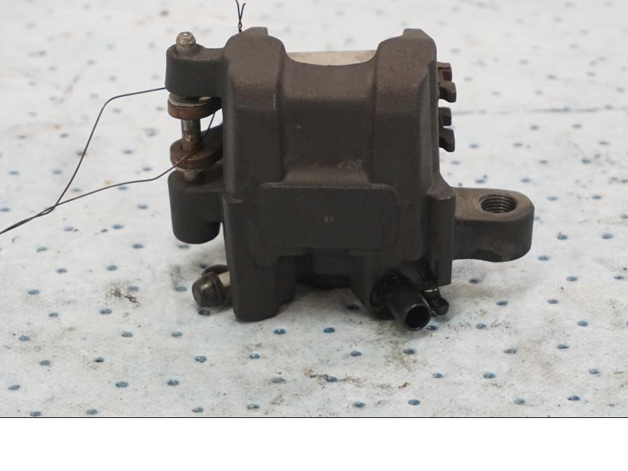 Höger sida på Bromsok från en Yamaha YZF 1000 R1 -2010 motorcykel.