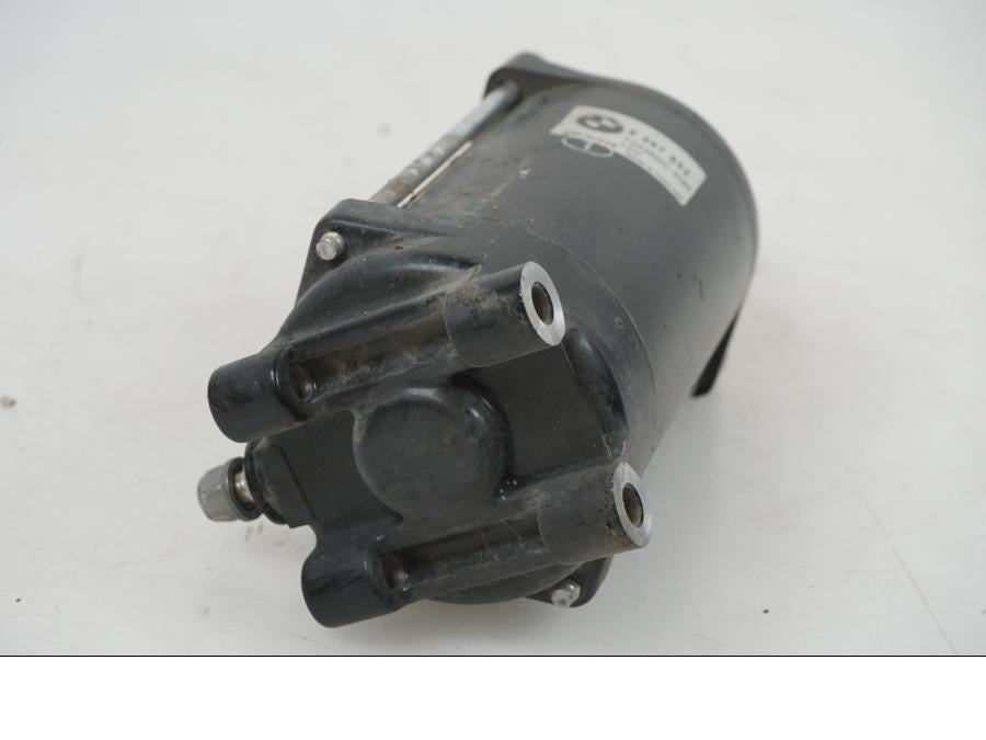 Vänster sida på Startmotor från en BMW F 750 GS -2019 motorcykel.