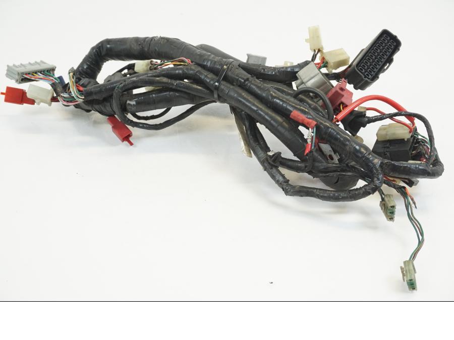 Höger sida på Kabelstam från en Honda CBR 900 RR -2000 motorcykel.