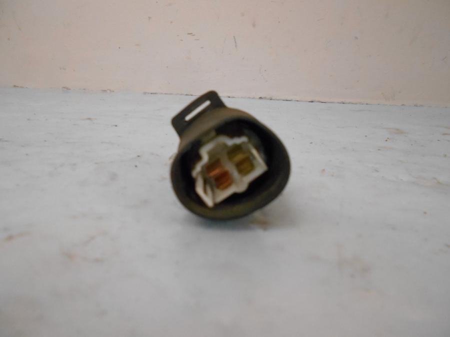 Baksidan på Relä från en Kawasaki VN 1600 Mean Streak -2007 motorcykel.