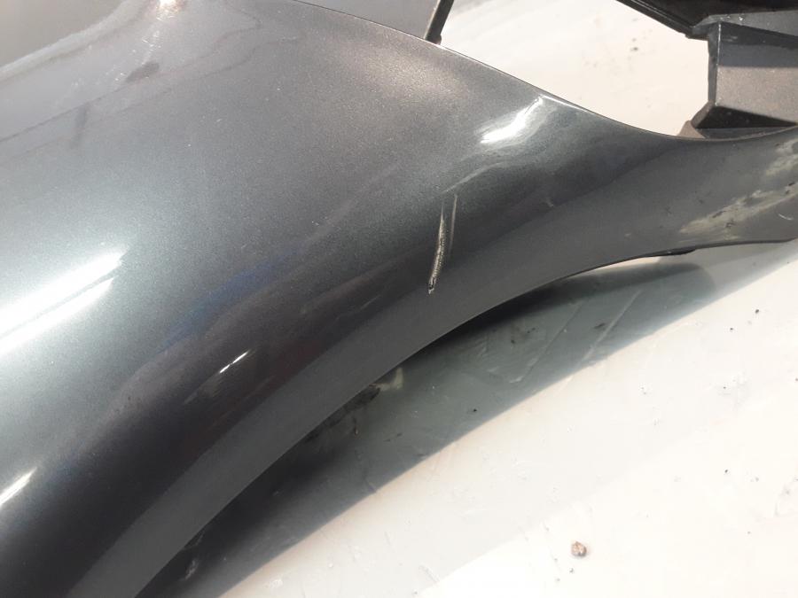 Höger sida på Sidkåpa från en BMW K 1200 LT -2003 motorcykel.