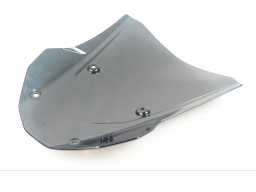 Höger sida på Vindruta från en BMW S 1000 XR -2022 motorcykel.