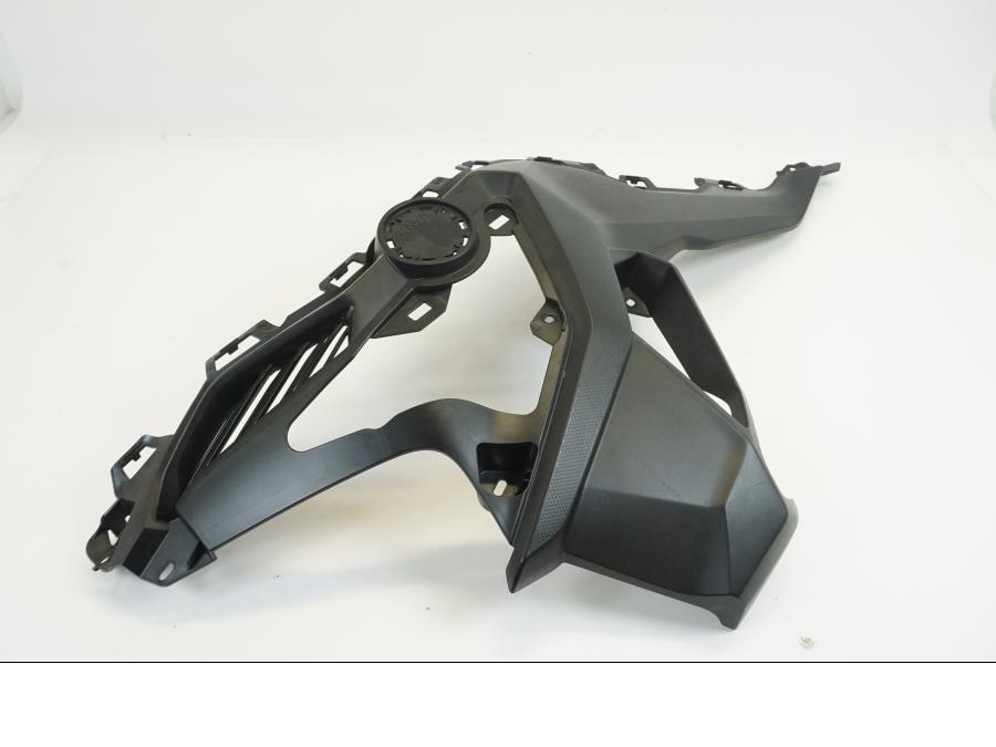 Baksidan på Sidopanel från en BMW F 750 GS -2019 motorcykel.