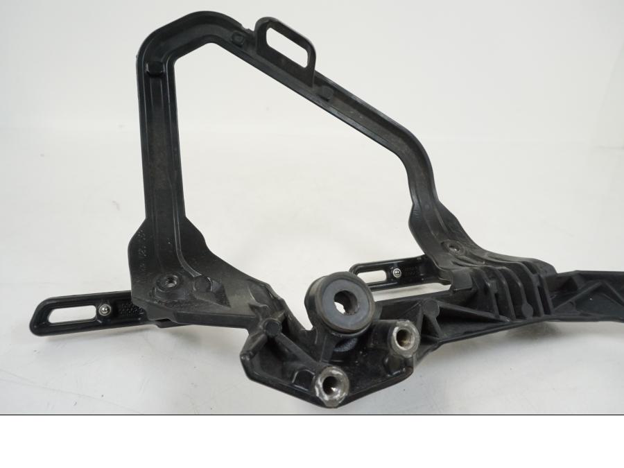 Extrabild2 på Sidoväskhållare från en KTM 990 SM -2009 motorcykel.