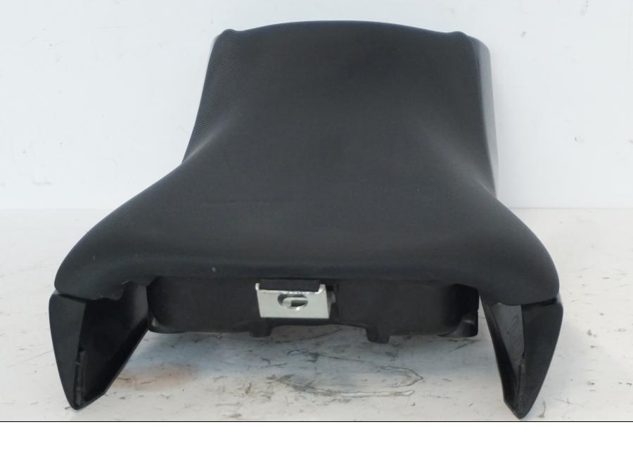 Extrabild1 på Sadel från en Kawasaki ER-6N -2012 motorcykel.