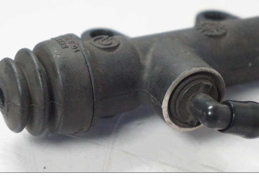 Extrabild1 på Bromshuvudcylinder från en BMW F 650 CS -2002 motorcykel.