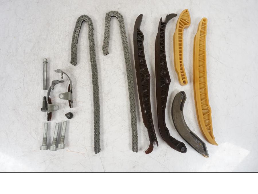 Framsidan på Kamkedja från en BMW R 1200 GS -2010 motorcykel.