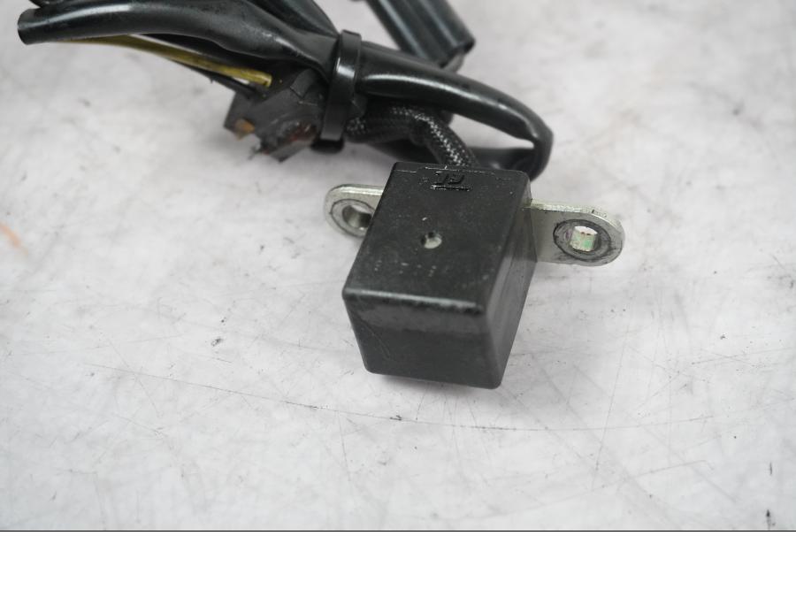 Höger sida pÄ TÀndpickup frÄn en Kawasaki ZX-10R -2008 motorcykel.