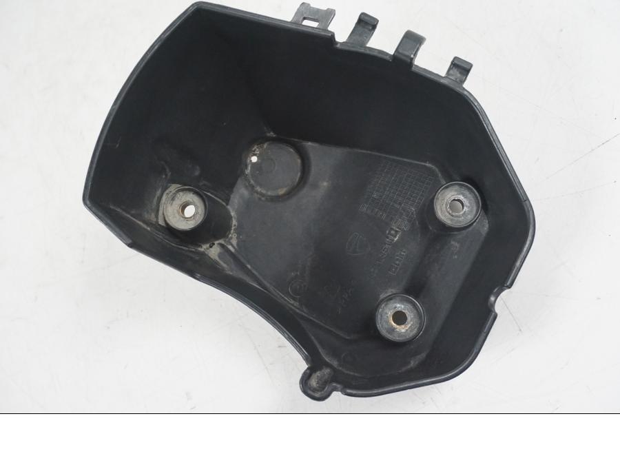 Extrabild1 på Bensintankskåpa från en Ducati Hyperstrada -2013 motorcykel.