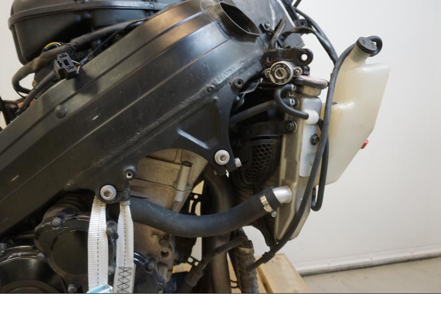 Extrabild1 på Motorpaket från en Suzuki GSX-R 1000 -2003 motorcykel.