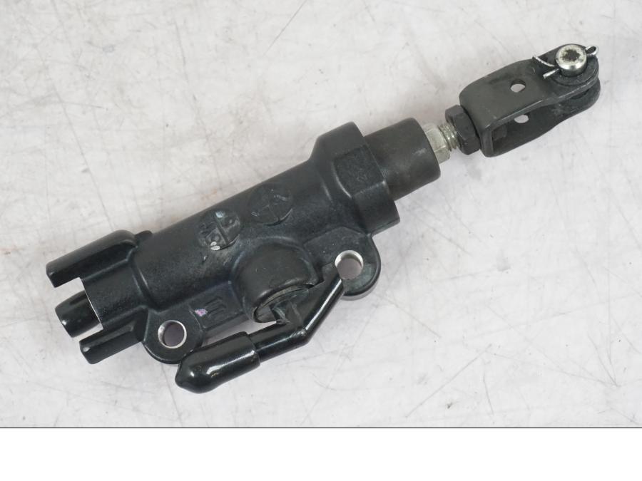 Extrabild1 på Bromshuvudcylinder från en Yamaha MT-09 -2016 motorcykel.