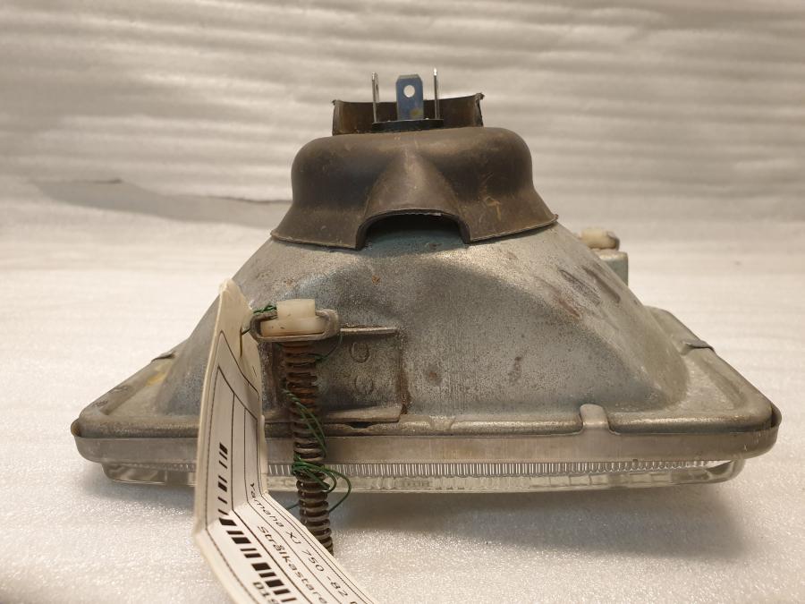 Vänster sida på Strålkastare från en Yamaha XJ 750 -1982 motorcykel.