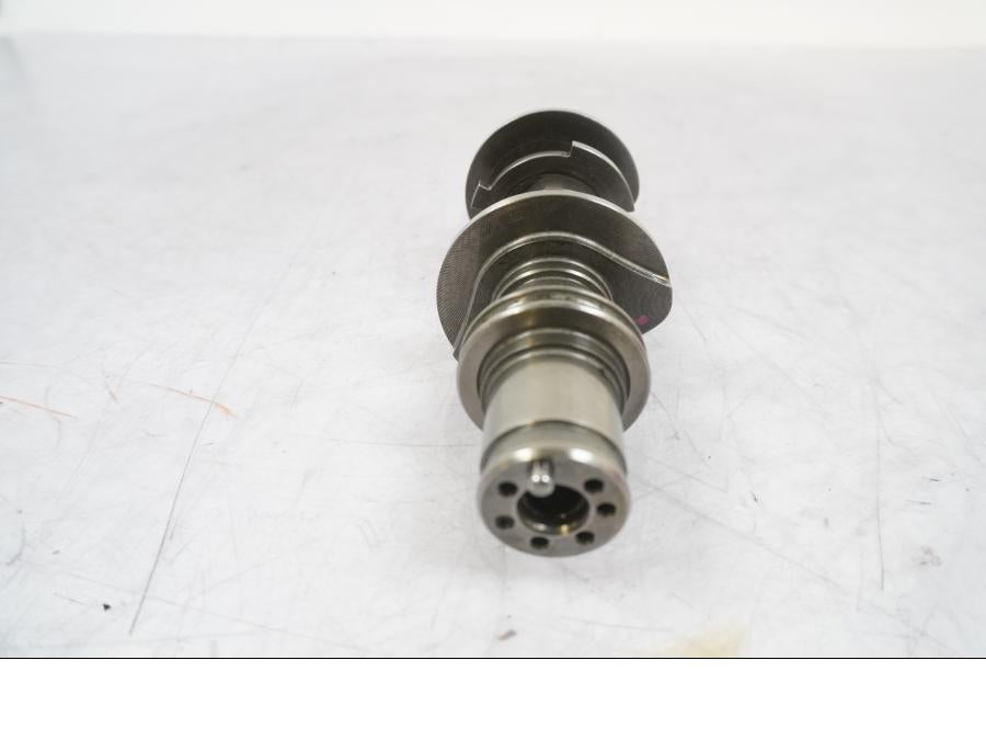 Vänster sida på Kamaxel från en Ducati Multistrada 1260 -2020 motorcykel.