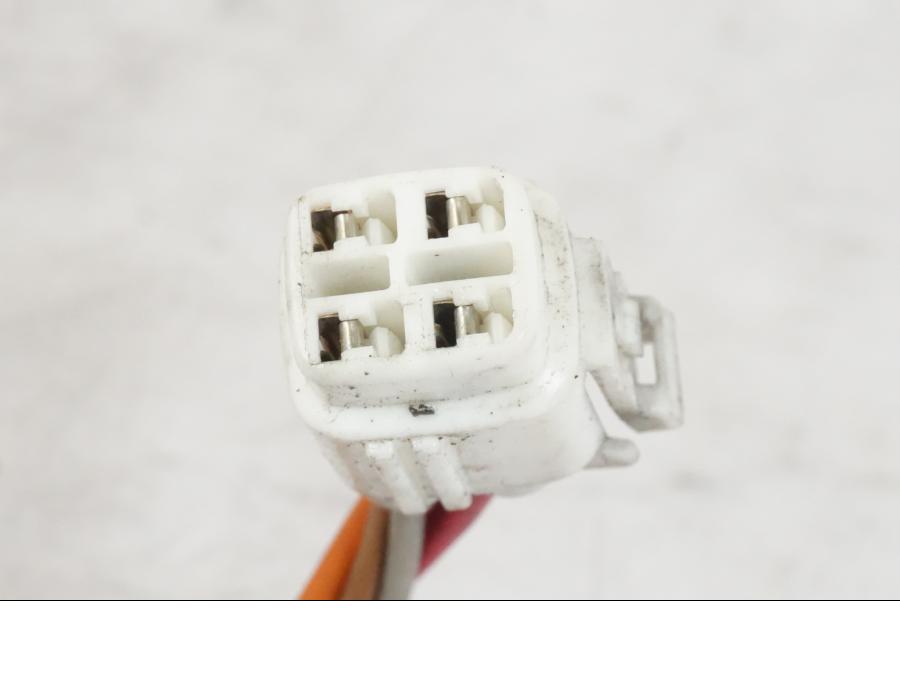 Snett uppifrån på Tändningslås från en Suzuki GSX-S 1000 -2017 motorcykel.