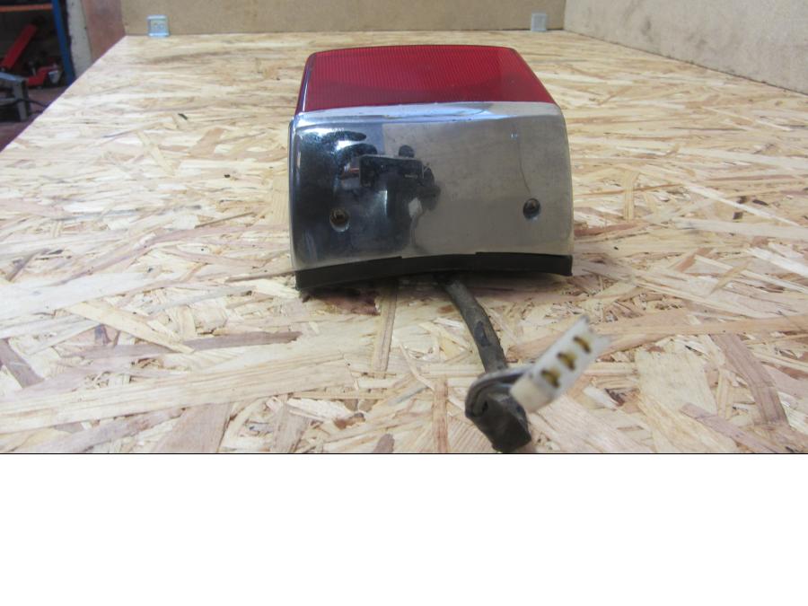 Baksidan på Baklampa från en Suzuki VS 1400 -1993 motorcykel.